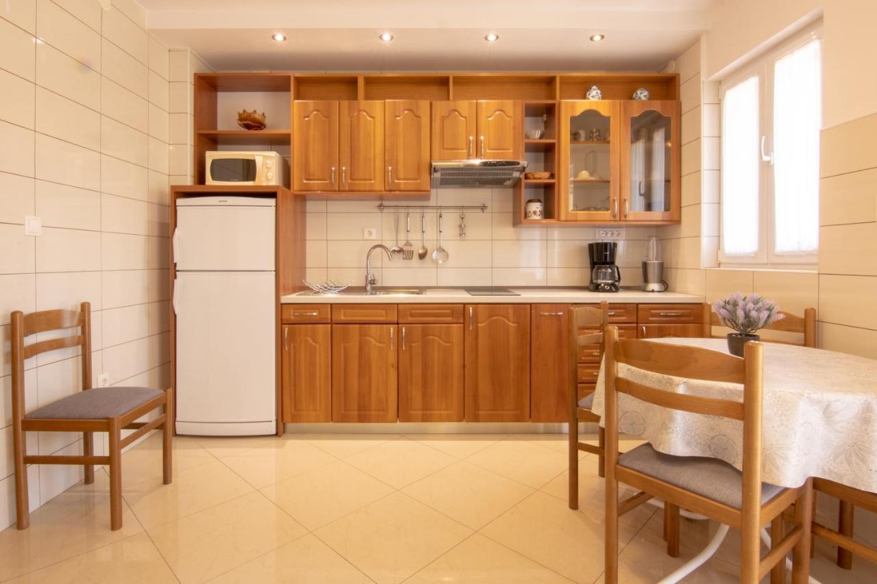 Apartments Baskovic Promajna Εξωτερικό φωτογραφία