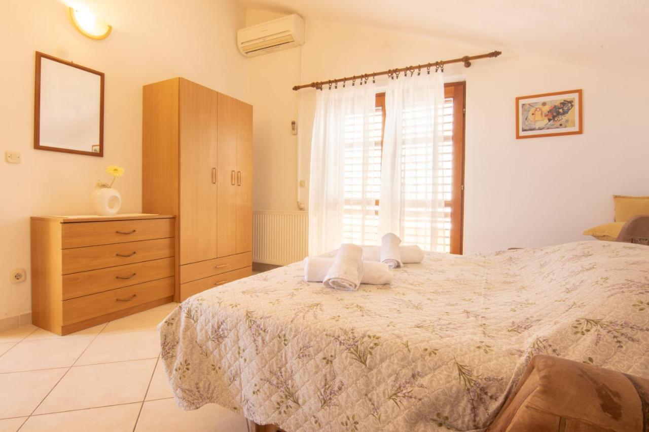 Apartments Baskovic Promajna Εξωτερικό φωτογραφία